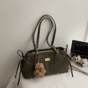 Retro-style frosted women's bag, 2025 new style, fashionable large capacity shoulder bag, high-end Boston handbag.