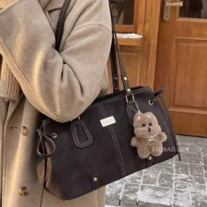 Commuting retro frosted bag for women.